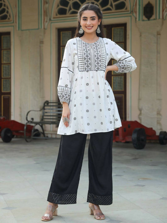 Juniper Women's White Rayon Staple Printed Straight Clothing Set | Swadesiicart