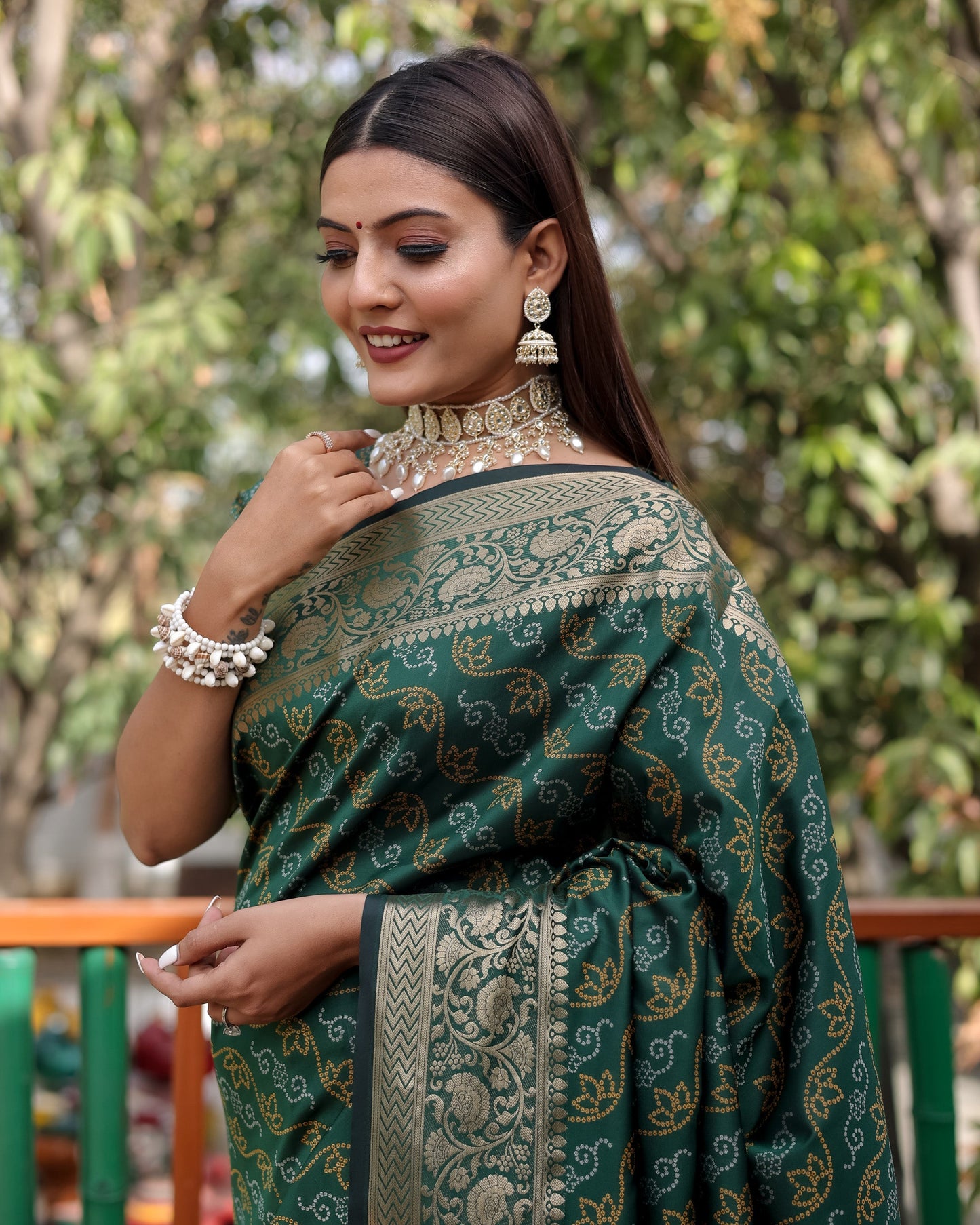 Lorenvalley Premium Bandhej Patola Silk Sarees with kanchi Borders and Contrast Zari Weaving borders Saree - Green - Swadesiicart