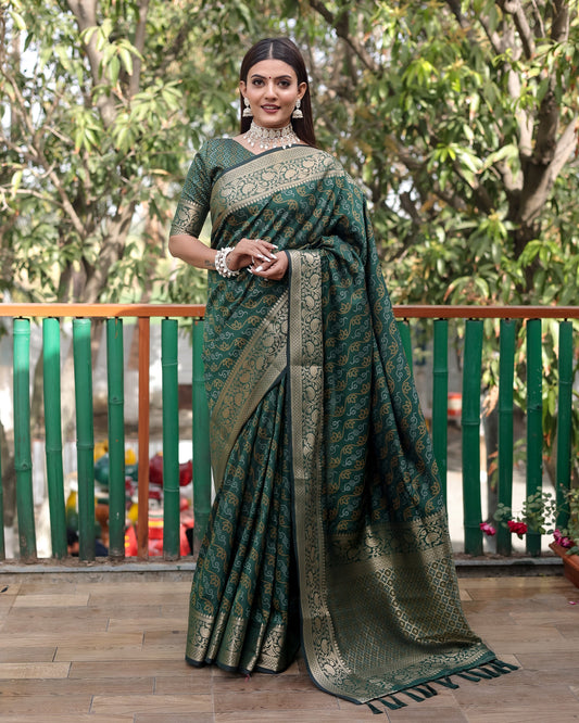 Lorenvalley Premium Bandhej Patola Silk Sarees with kanchi Borders and Contrast Zari Weaving borders Saree - Green - Swadesiicart