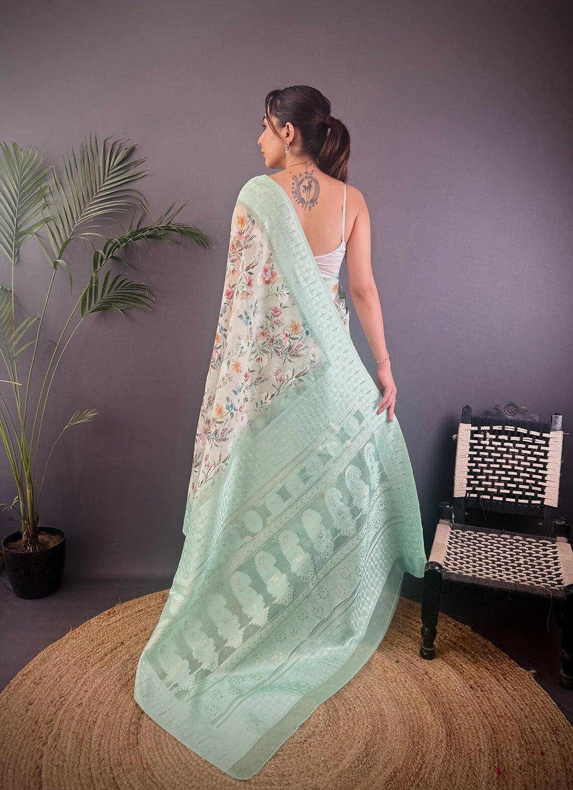 Joban Fashion Cyan Blue Floral Motifs Banarasi Silk Sarees | Swadesiicart