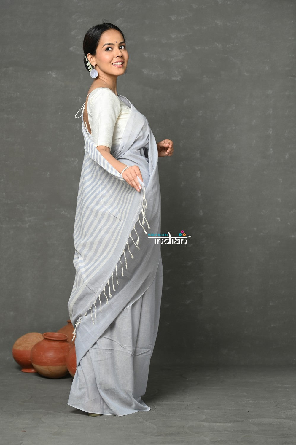 Very Much Indian Tyohaar - Pure Mul Cotton Handloom Swadesiicart - Grey