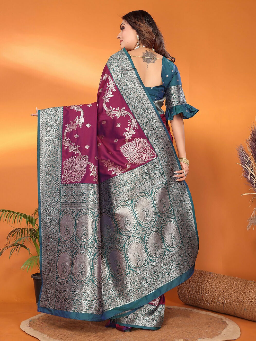 Joban Fashion Banarasi Purple Woven Soft Silk Saree | Swadesiicart