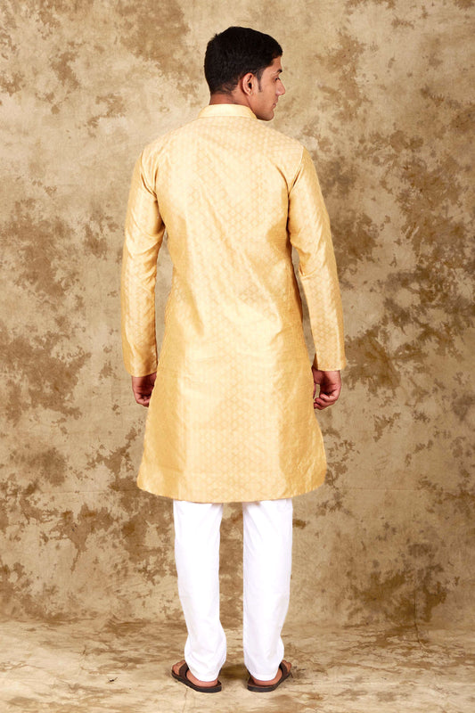 Bluesaanchi Men's Cream Banarasi Silk Kurta Set | Swadesiicart