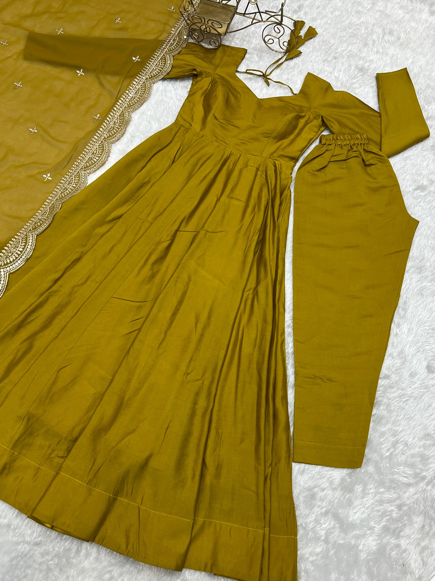 Lorenvalley Fashion Yellow Pure Roman Silk Chanderi Fabric Fully Flared Anarkali Pant With Dupatta Set - Yellow | Swadesiicart