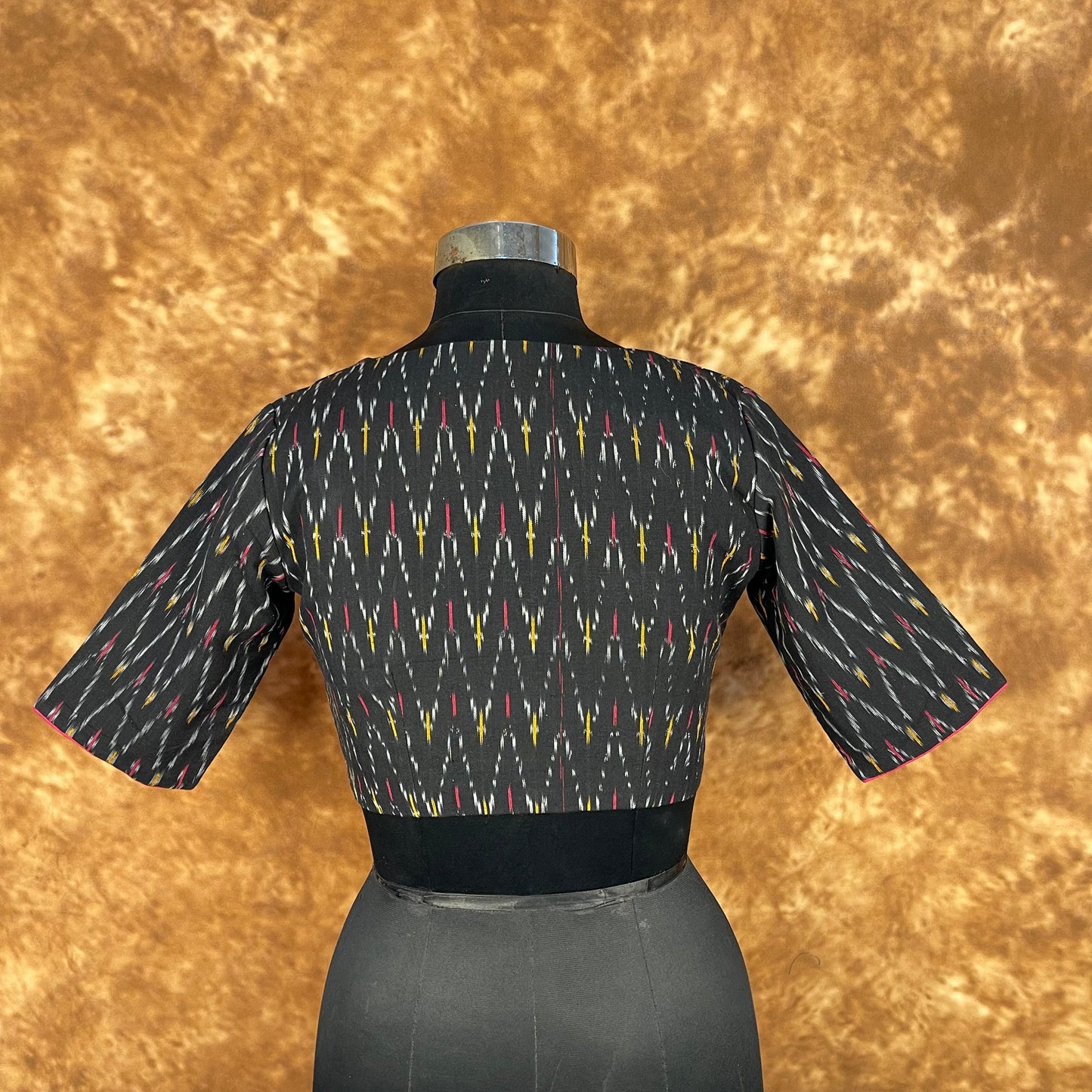 Ikat Riwayaat Black Coloured Ikat Cotton Ready to Wear Blouse - kapda Tailor | Swadesiicart