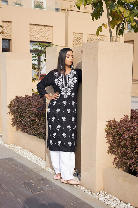 Rangreza Ethnic Chikankari Rayon Kurta Black | Swadesiicart
