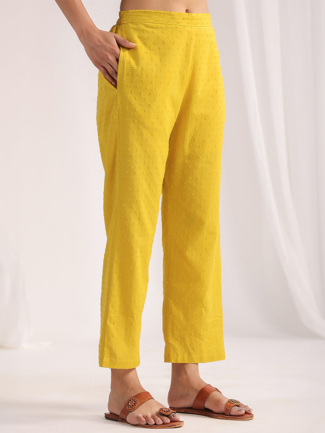 Janasya Gathering Dobby Cotton Yellow Self Design V-Neck Set | Swadesiicart