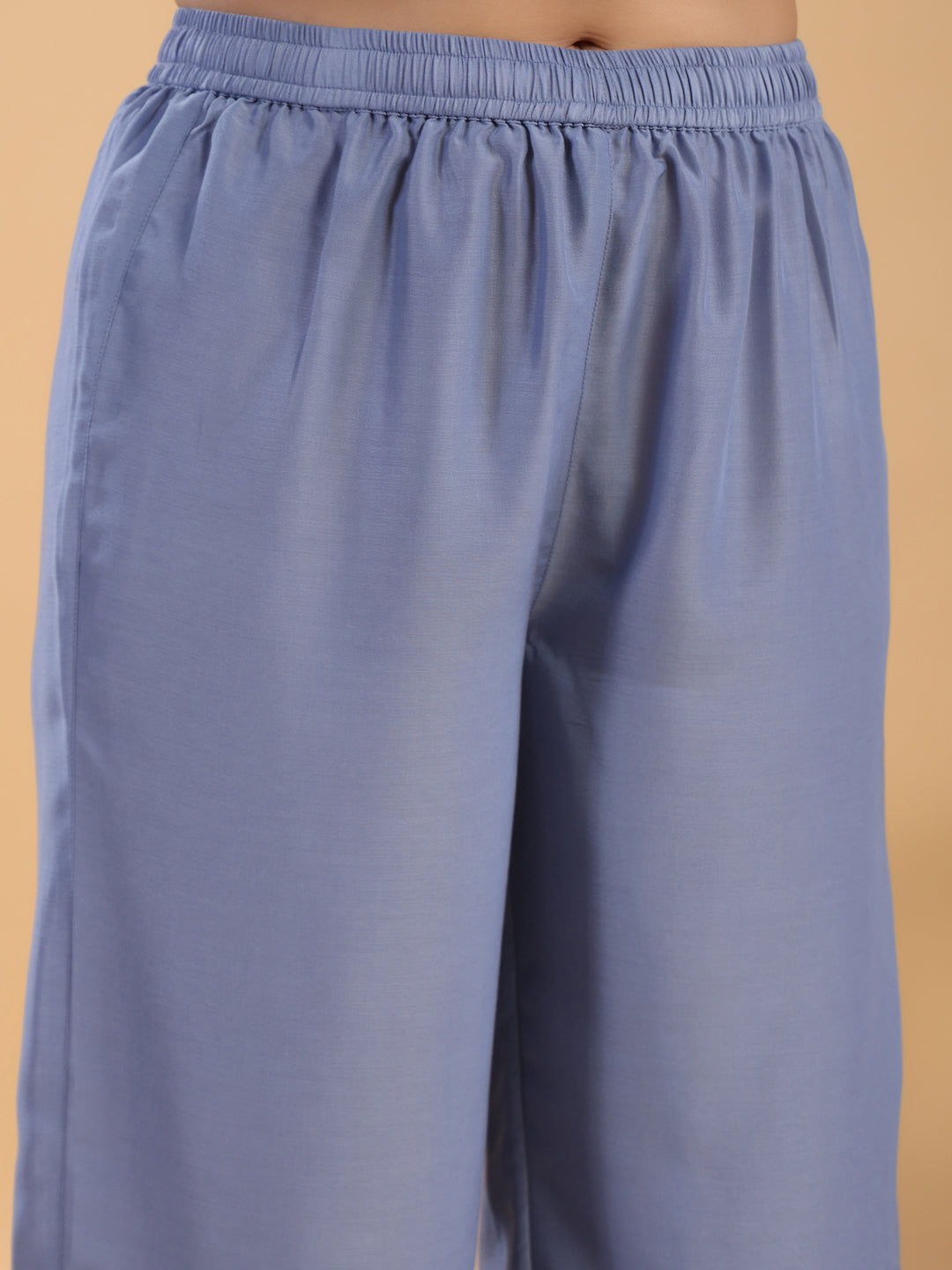 Janasya Gathering Muslin Blue Solid V-Neck Set | Swadesiicart