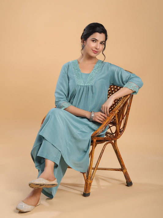 Janasya Gathering Muslin Sage Yoke Embroidery V-Neck Kurta Set | Swadesiicart