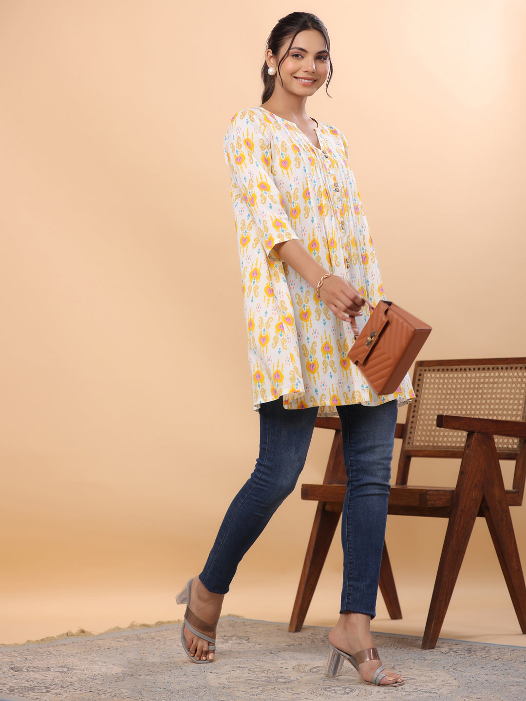 Janasya White Cambric Ikkat Tunic | Swadesiicart