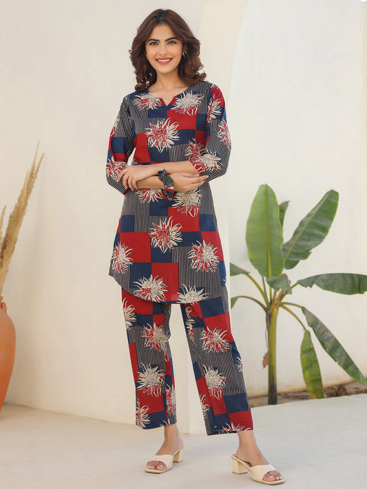 Janasya Dark Cotton Geometric Straight Top & Bottom Set | Swadesiicart