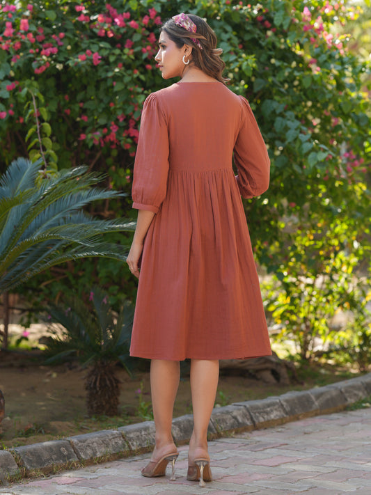 Janasya Dark Cotton Solid Gathered Dress | Swadesiicart