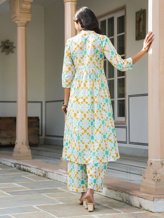 Janasya Light Cotton Abstract A-Line Kurta Set | Swadesiicart