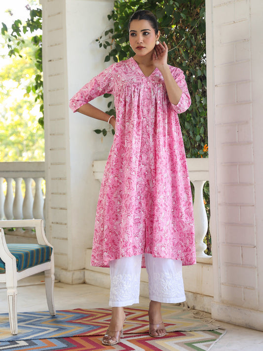 Janasya Light Cotton Floral Empire Kurta - Swadesiicart