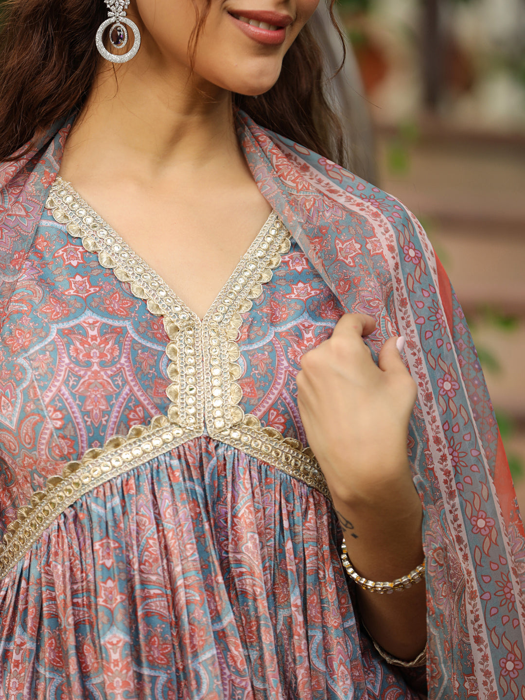 Janasya Grey Chiffon Ethnic Motifs Set | Swadesiicart