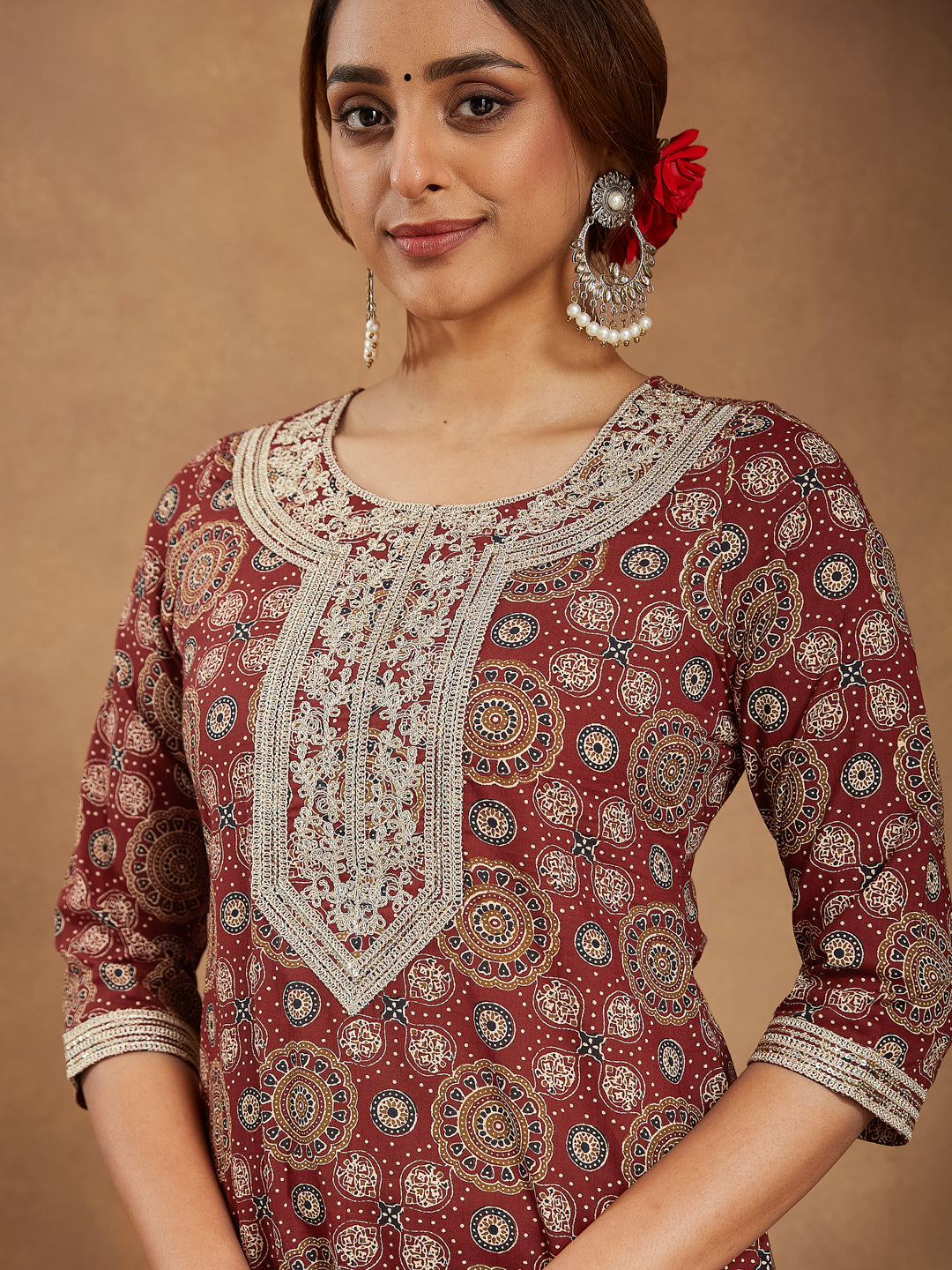 Janasya Dark Cotton Ethnic Motifs Straight Kurta Set | Swadesiicart