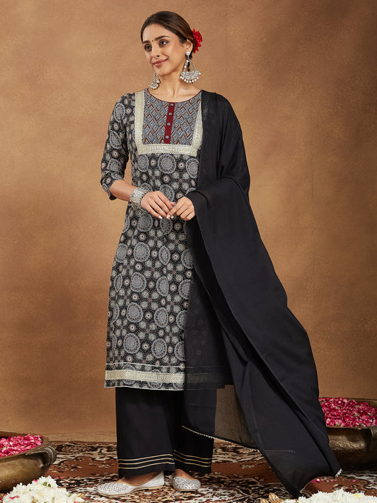 Janasya Dark Cotton Ajrakh Straight Kurta Set | Swadesiicart