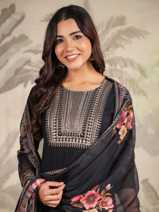 Janasya Dark Chanderi Yoke Embroidery Straight Kurta Set | Swadesiicart