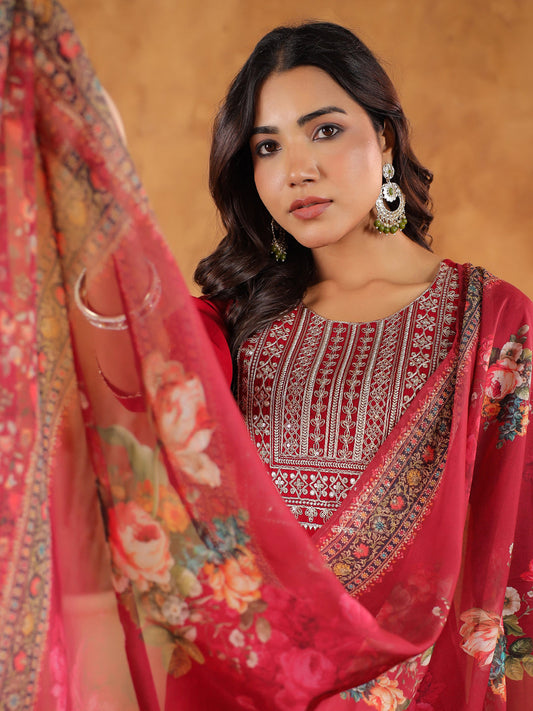 Janasya Dark Chanderi Yoke Embroidery Straight Kurta Set | Swadesiicart
