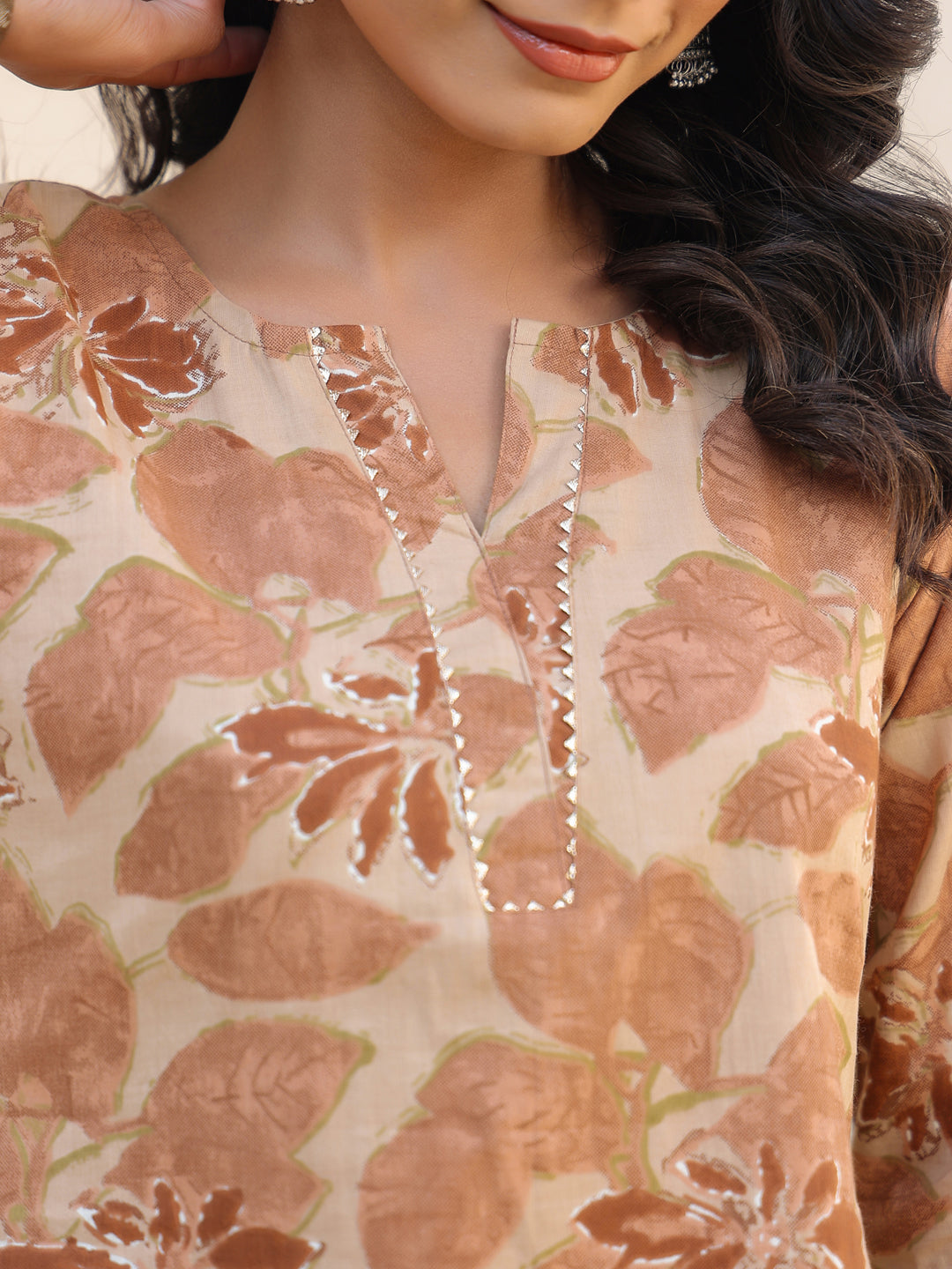 Janasya Light Cotton Floral Straight Kurta Set | Swadesiicart