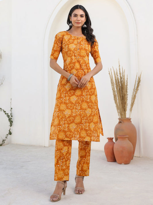Janasya Bright Cotton Floral Straight Kurta Set | Swadesiicart