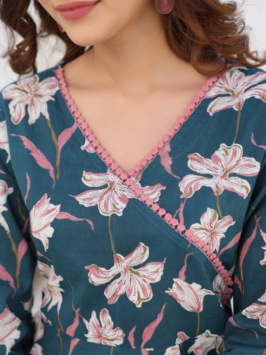 Janasya Dark Cotton Floral A-Line Kurta Set | Swadesiicart