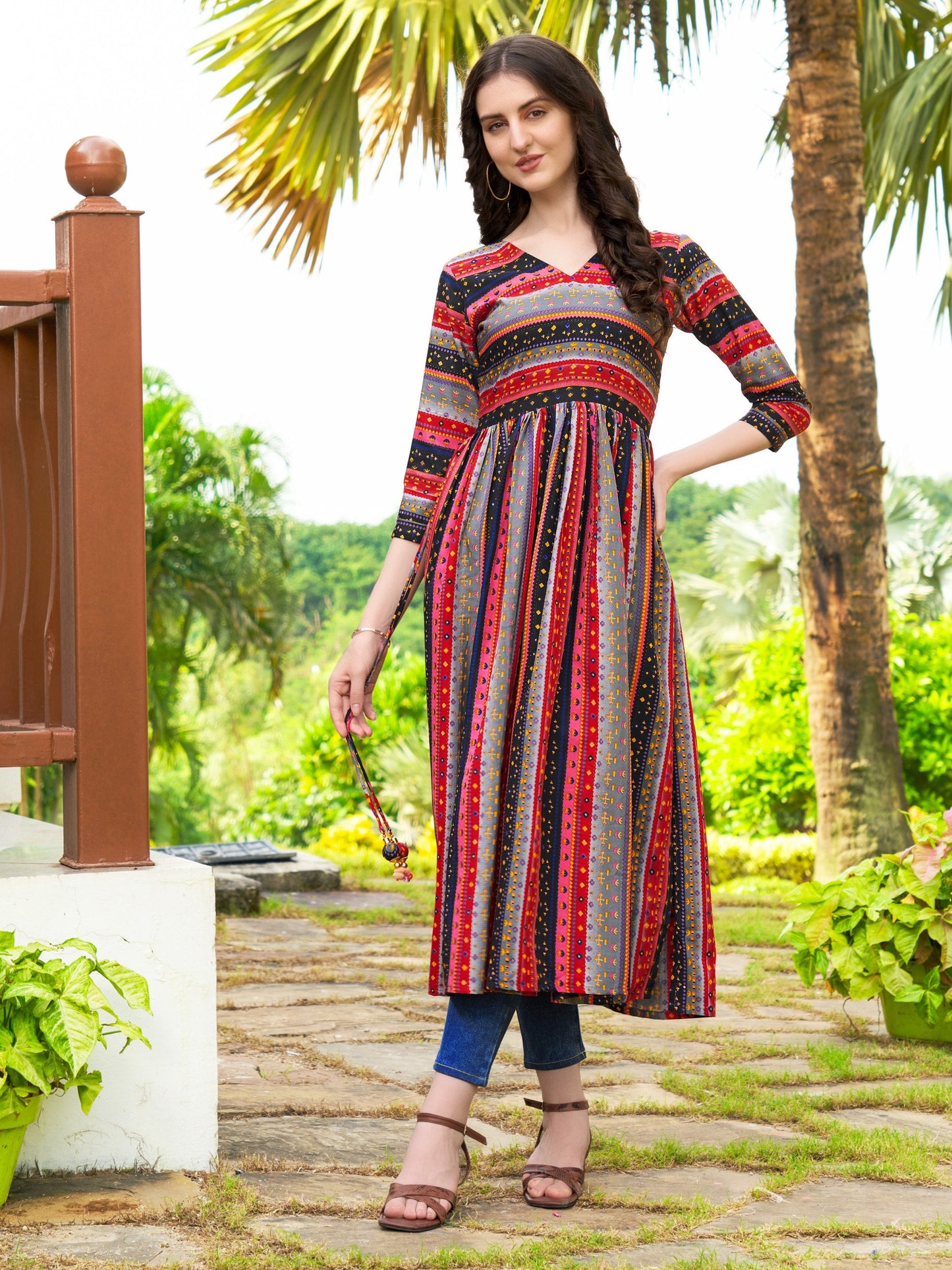 Jyoti Fashion Women's Black Rayon Geometric Printed Casual Flared kurta | Swadesiicart