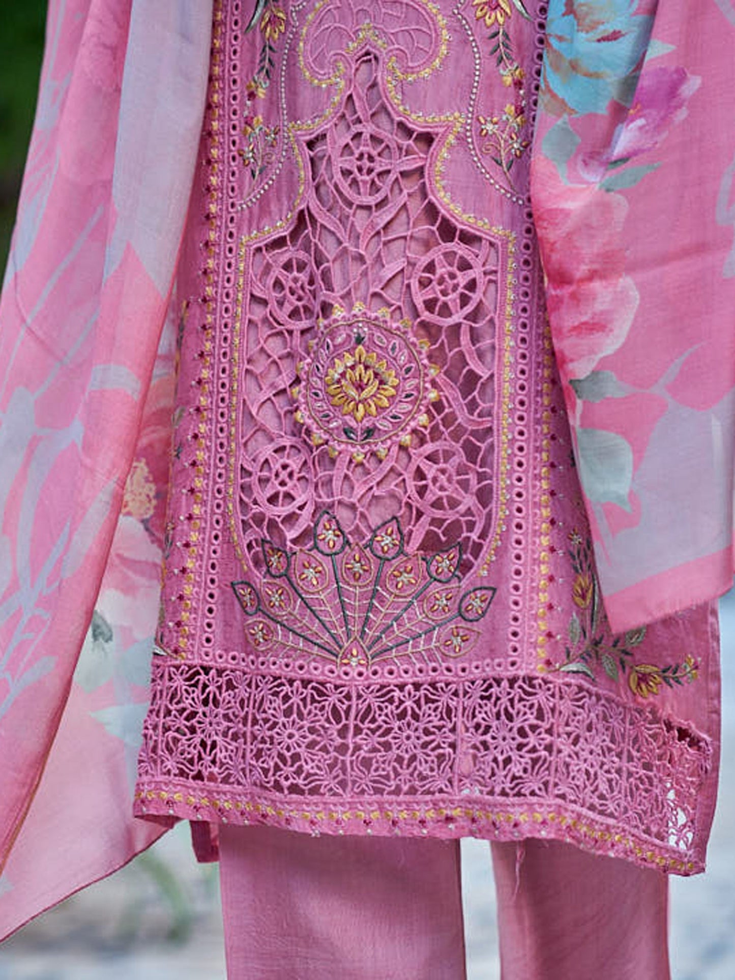Jyoti Fashion Women's Pink Muslin Resham Thread with Jari & Cut Work Salwar Suit Set | Swadesiicart