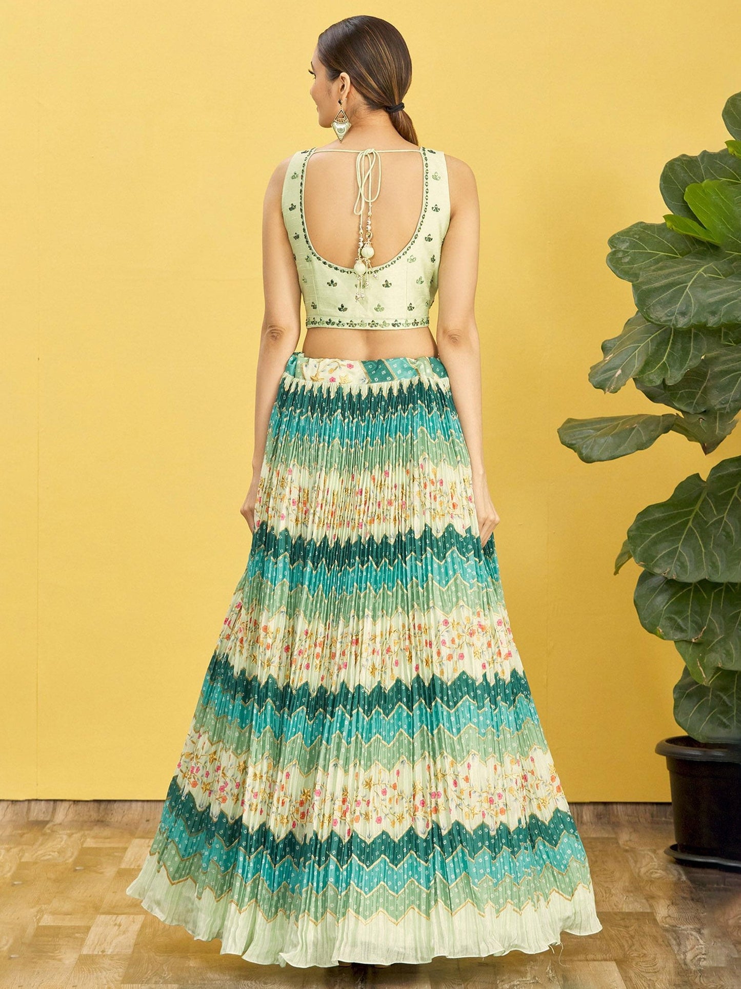 Jyoti Fashion Women's Green Chinon Real Mirror with Sequins Thread Embroidered Lehenga Choli & Dupatta | Swadesiicart