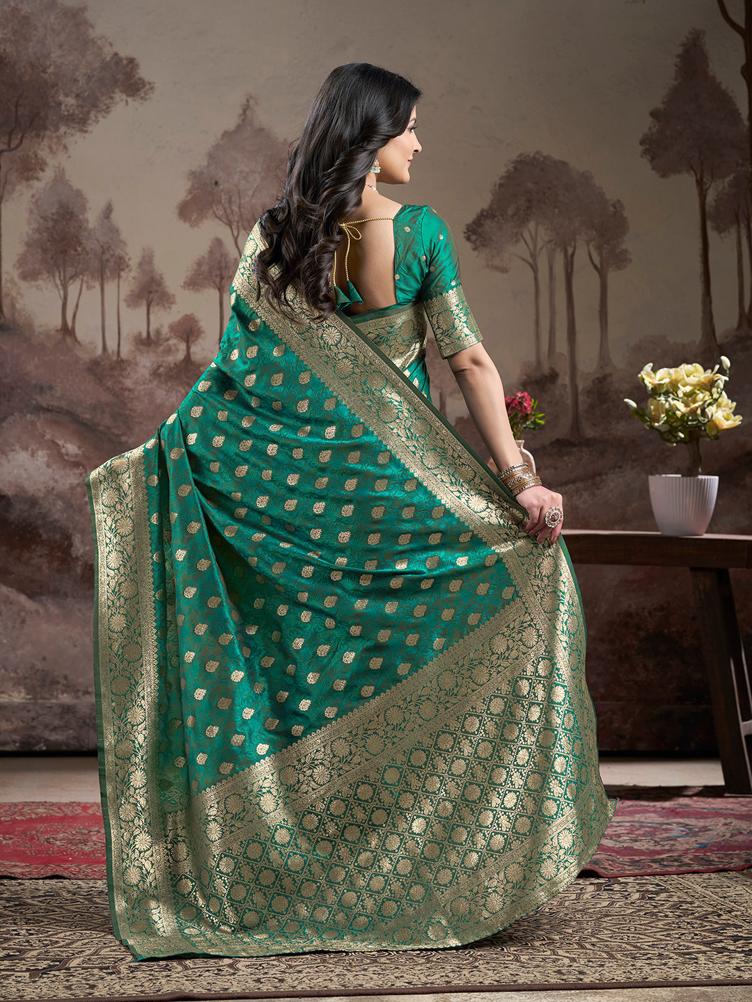 Jyoti Fashion Women's Green Soft Lichi Silk Jacquard Traditional Saree with Blouse | Swadesiicart