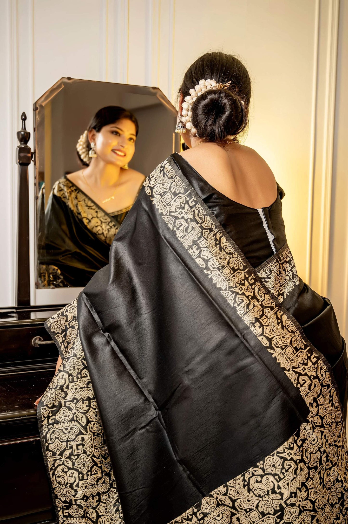 Jyoti Fashion Women's Black Handloom Raw Silk Weaving Designer Saree with Blouse | Swadesiicart