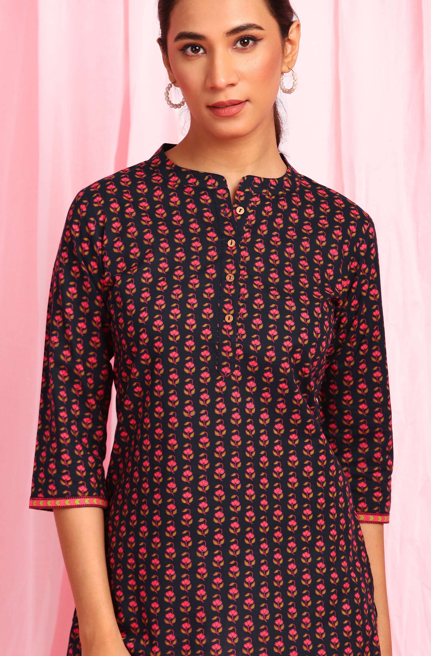 Janasya Women's Deep Blue Cotton Floral Print Straight Tunic | Swadesiicart