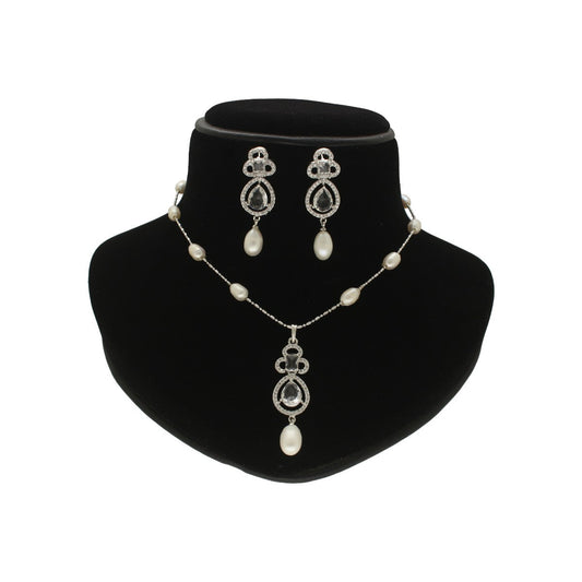 J Pearls Brielle Pearl Pendant Set