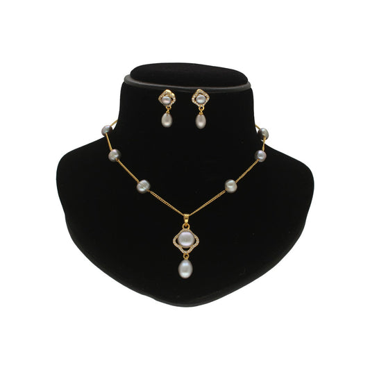 J Pearls Mehri Pearl Pendant Set