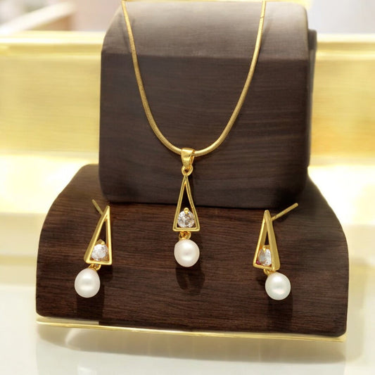 J Pearls Trellis Pearl Pendant Set | Swadesiicart
