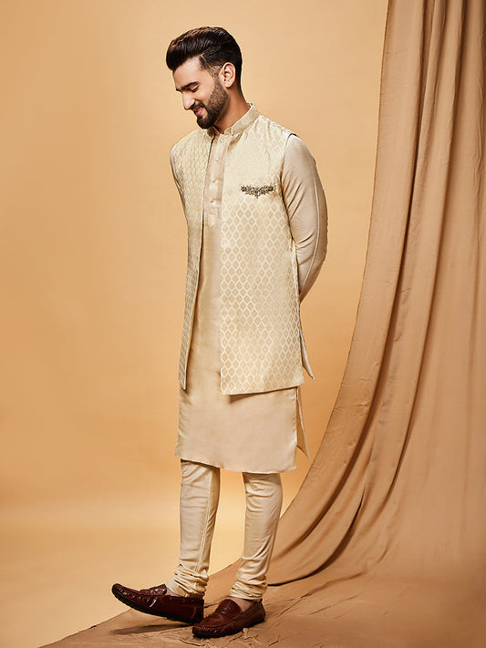 Kisah Men Off-White Kurta Jacket Churidar Set | Swadesiicart