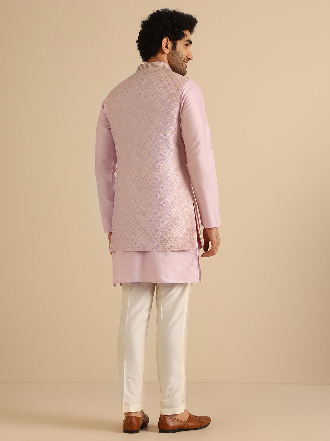 Kisah Men Lilac Textured Kurta Jacket Trouser Set | Swadesiicart