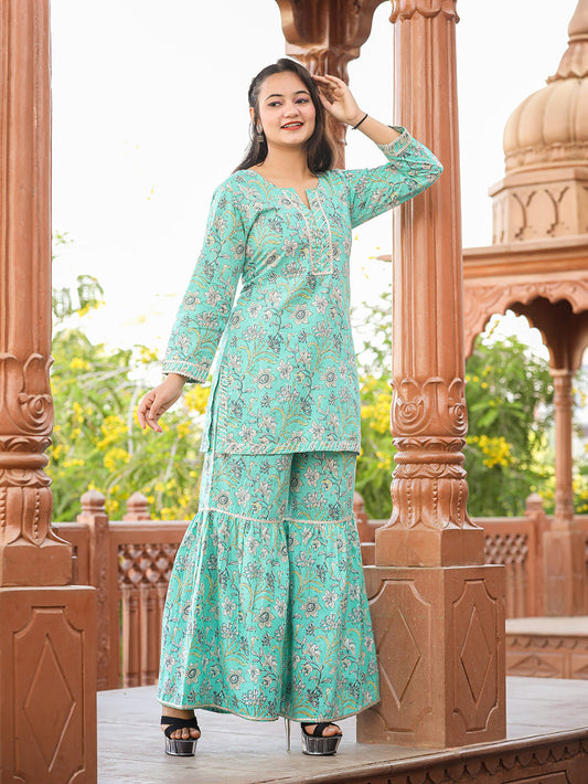 Kaajh Women's Green Floral Printed Kurta With Sharara | Swadesiicart
