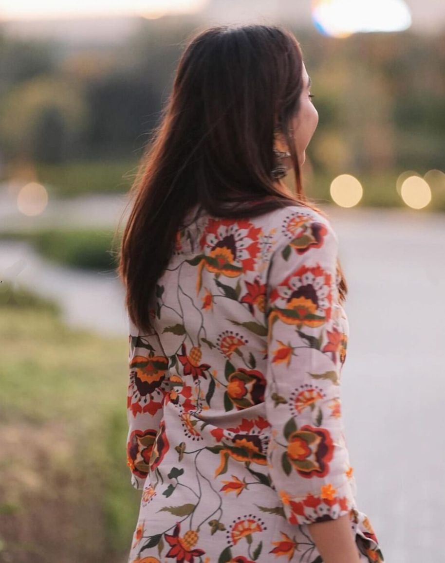 NOZ2TOZ Women's Floral Printed Knee Length Round Neck Rayon Co-Ords Set - Beige - Swadesiicart