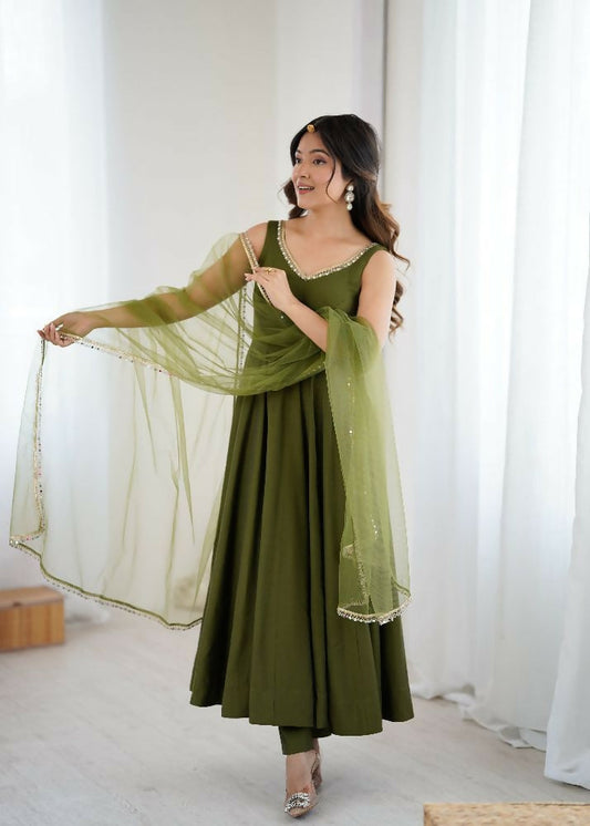 Joban Fashion Mehndi Kurta Set Chanderi Sequence Embroidery Work
