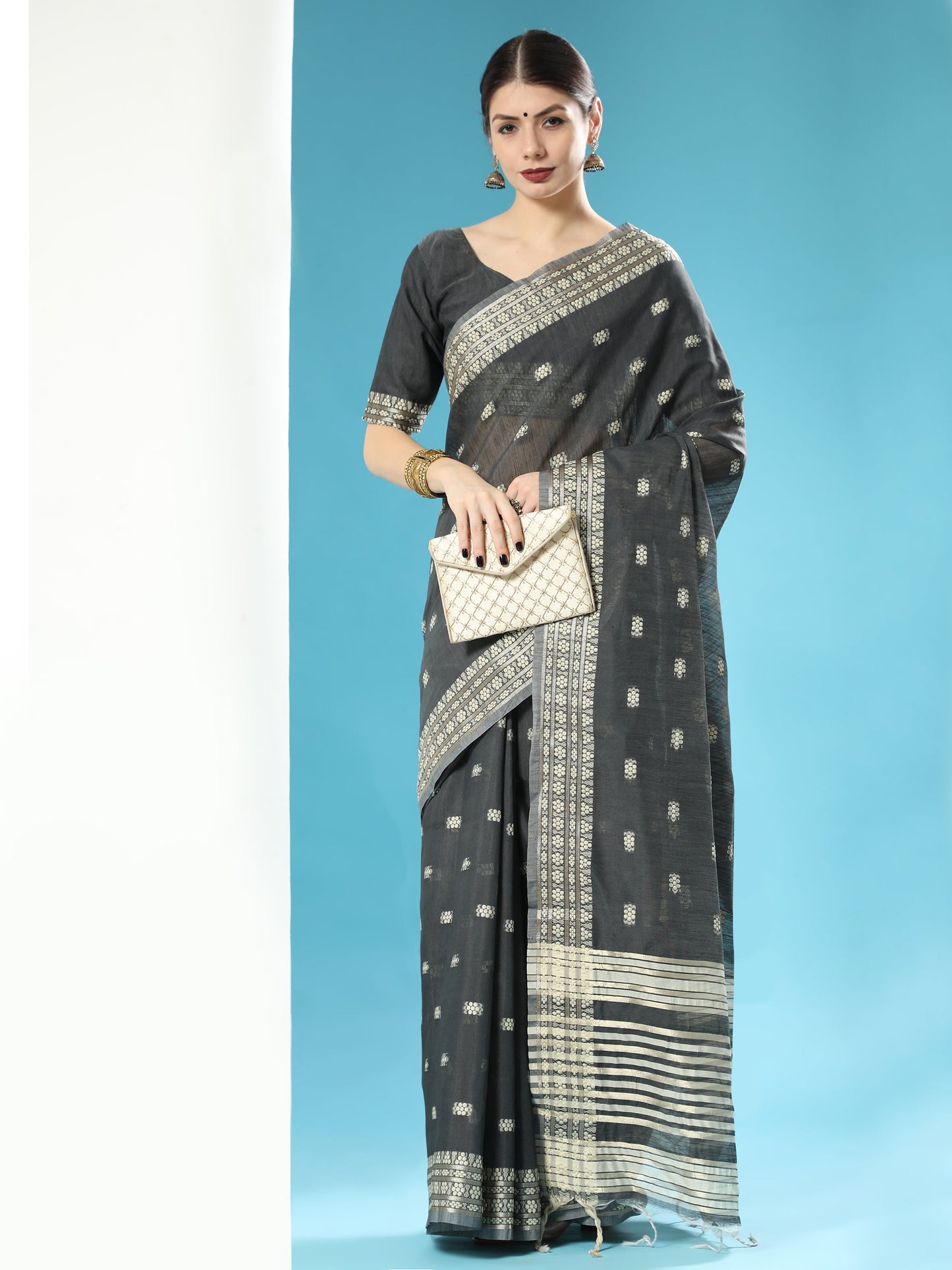 Vishnu Weaves Women's Black Lucknowi Cotton Chikankari Woven Saree with Blouse - Swadesiicart