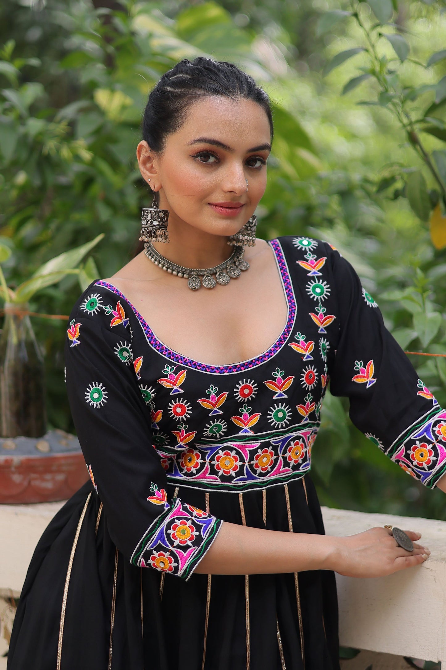 Lorenvalley Fashion Black Roman Silk with Thread work & Gota Lace embellished Work Gown | Swadesiicart