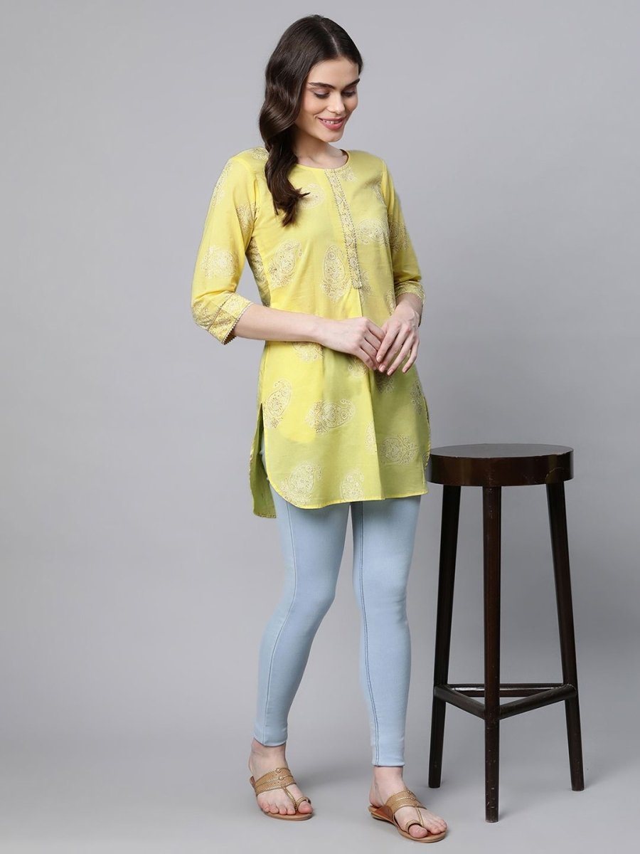 Ahalyaa Women Yellow Pure Cotton Glitter Print Tunic | Swadesiicart