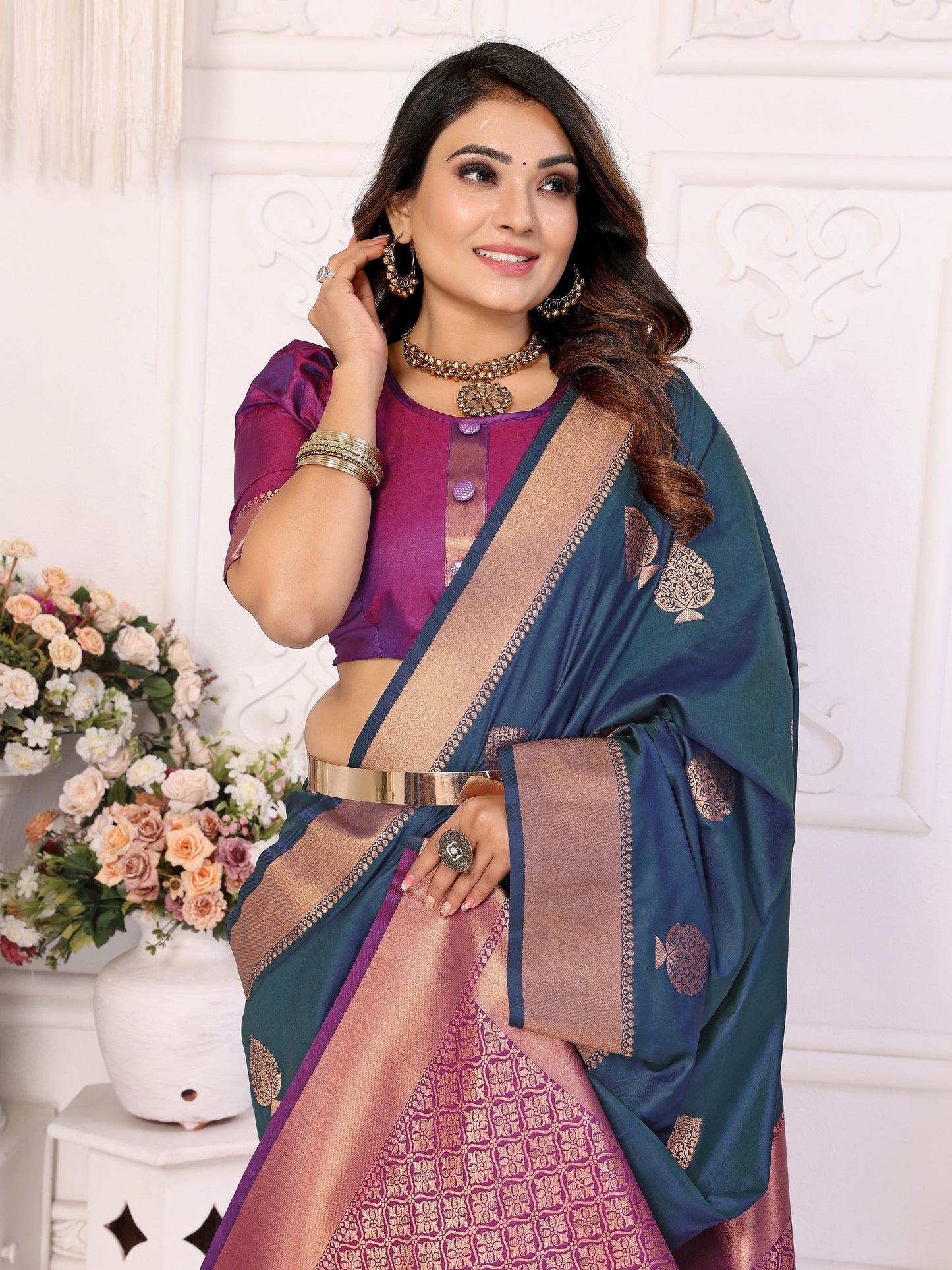 Vedant Vastram Soft Litchi Silk Banarasi Silk Saree - Morpich | Swadesiicart