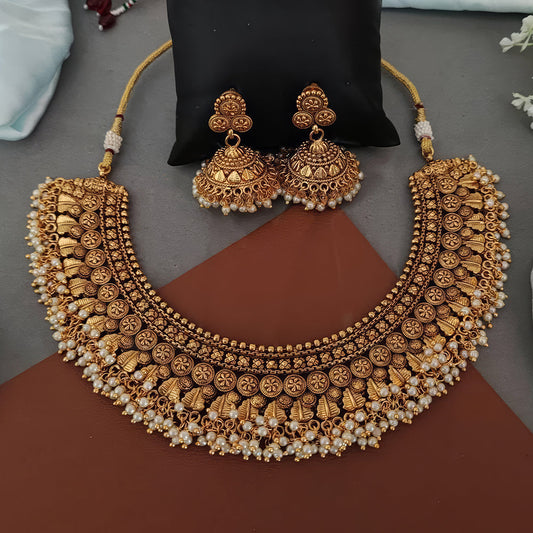 JS Fashion Antique Jewelry High Gold Polish Wedding Wear Beautiful Look Antique Short Necklace Set | Swadesiicart