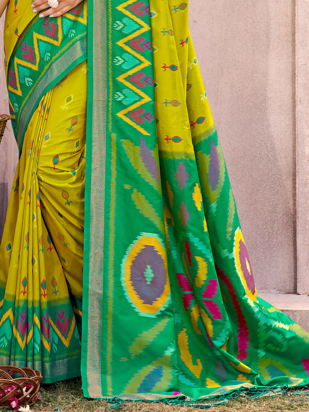 Shree Shyam Fashion Light Green Pochampally Silk Saree