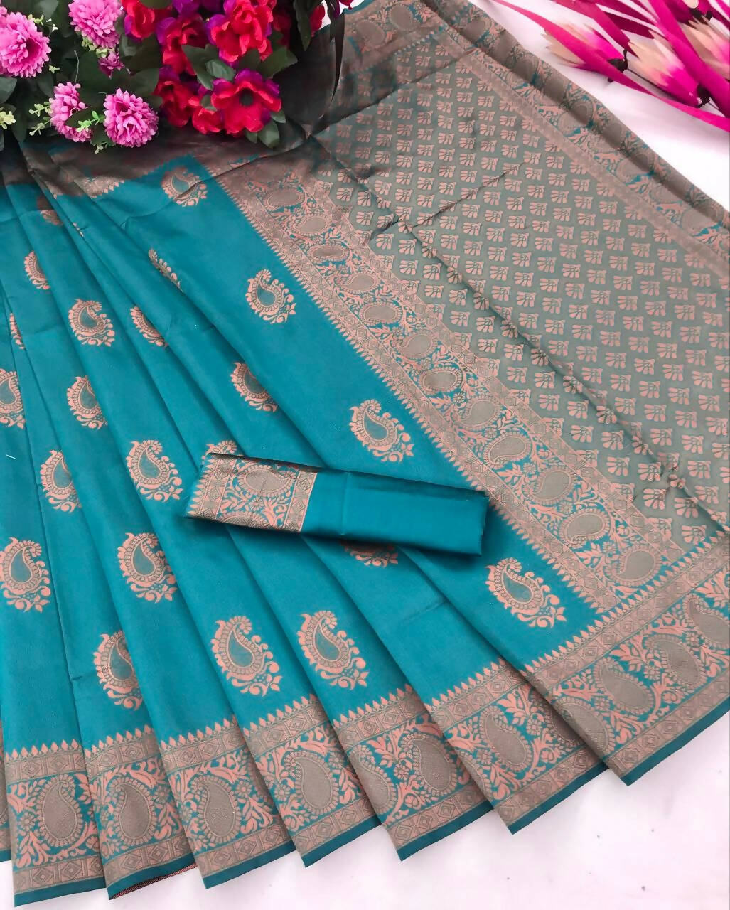 DEIANA'S Beautiful Designer Golden zari Soft Lichi Silk Saree - Blue - Swadesiicart