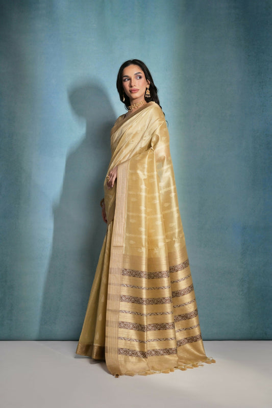 Vishnu Weaves Women's Cream Raw Silk Zari Woven Saree with Blouse - Swadesiicart