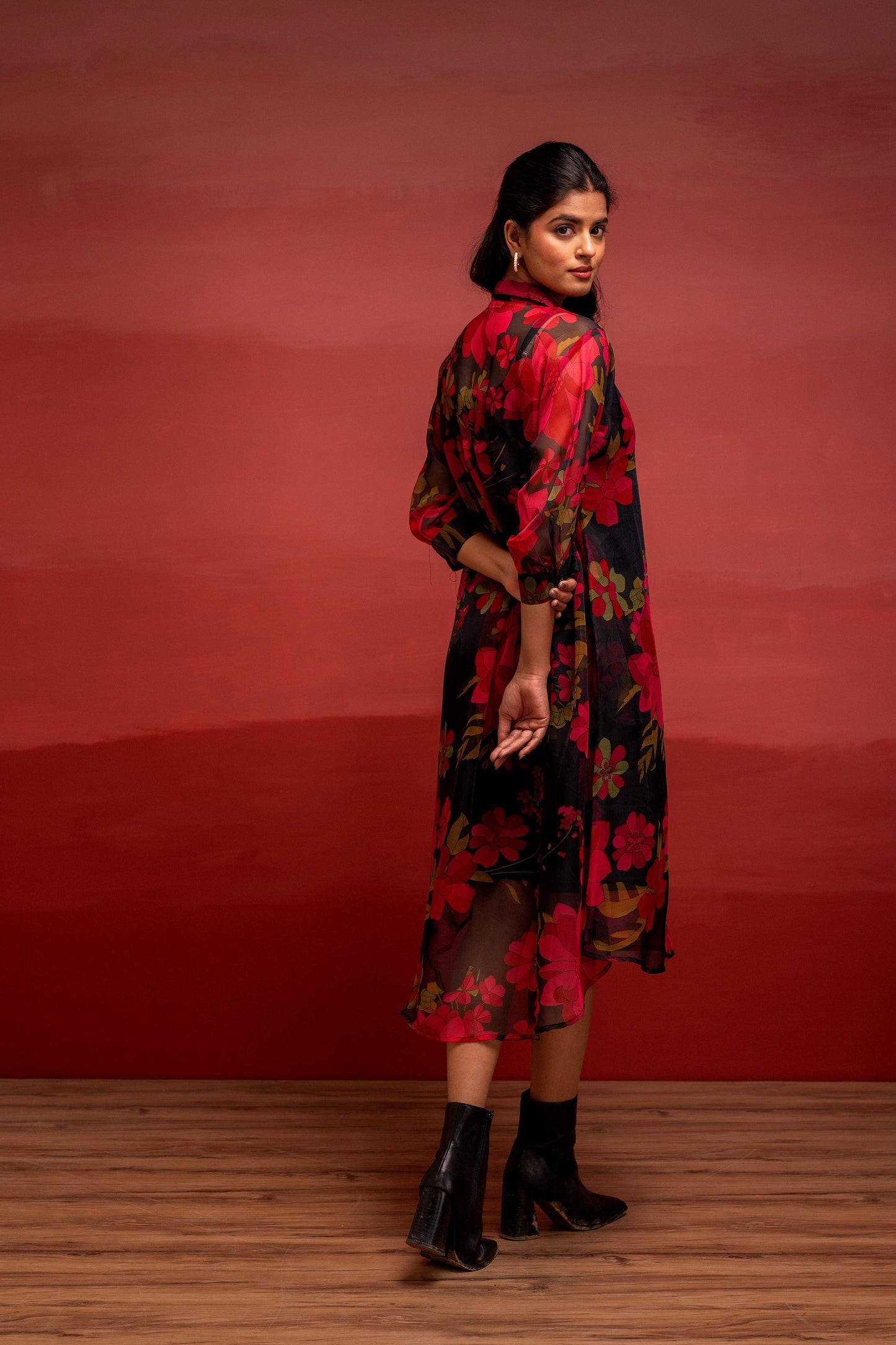 Juniper Black Floral Printed A-Line Kurta With Inner And Button Detailing - Swadesiicart