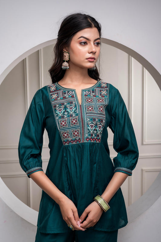 Juniper Bottlegreen Solid Viscose Gathered Tunic And Pants Co-Ord Set With Thread Work - Swadesiicart